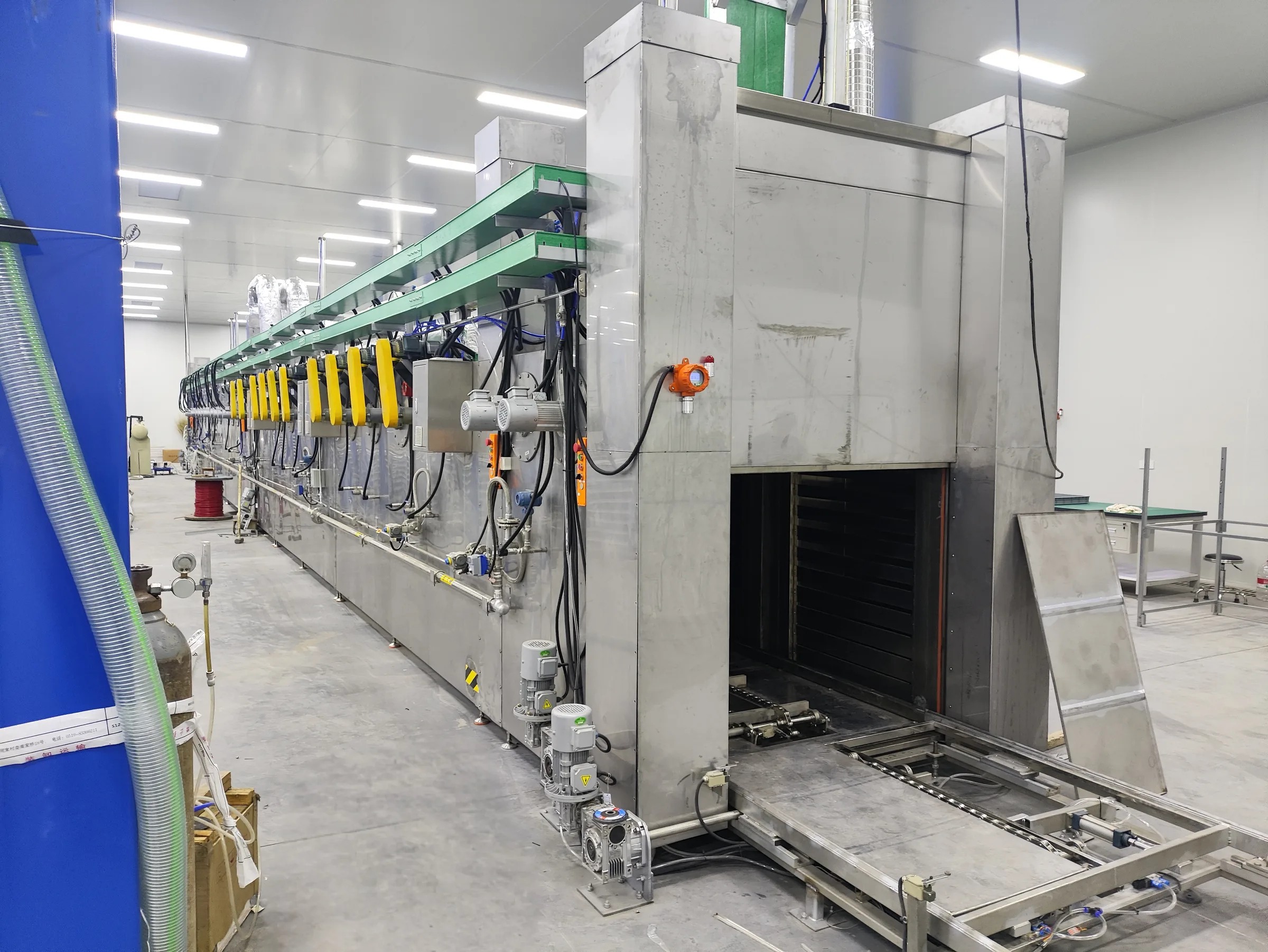 Nitrogen-Protected Continuous Tray Oven for Lithium-Ion Battery Materials 3
